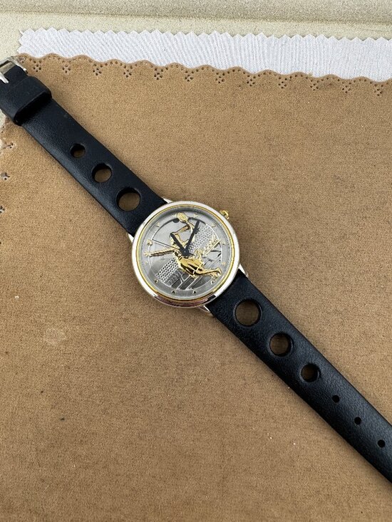Vintage 1990s Women\'s FOSSIL Tennis Player Watch main image 7